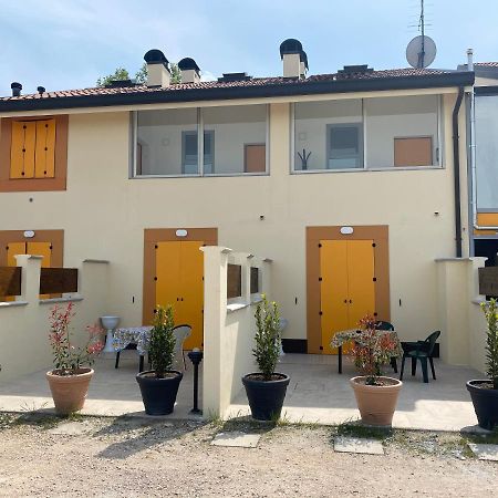 Aparthotel Gold Oasi - Business Solution Ferrara Exteriér fotografie