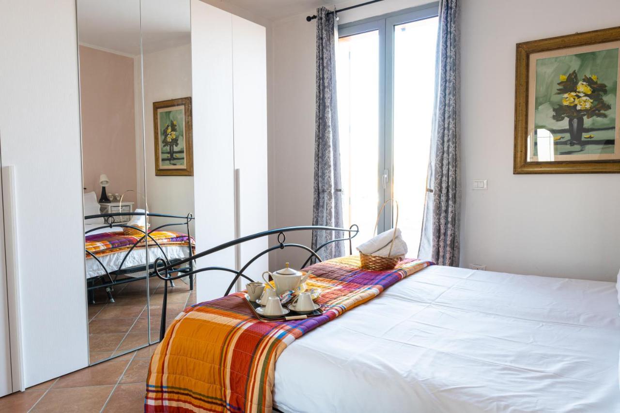 Aparthotel Gold Oasi - Business Solution Ferrara Exteriér fotografie
